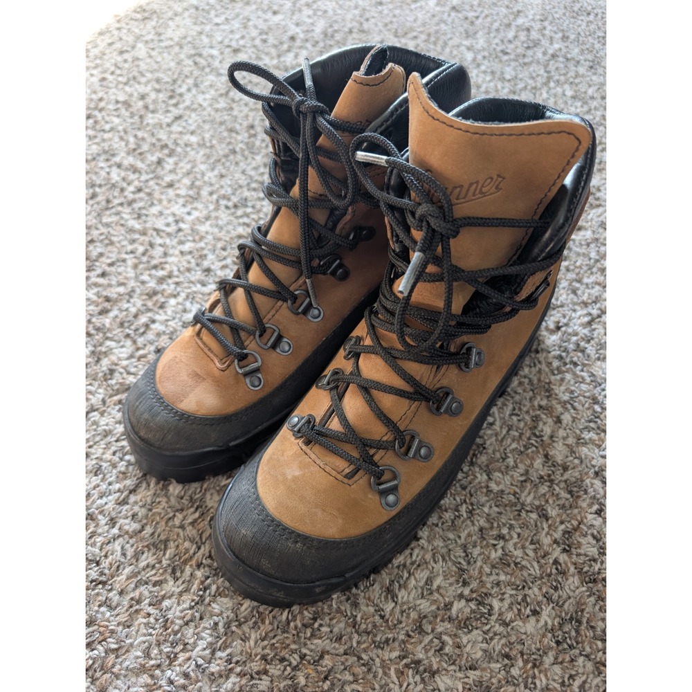 Danner Combat Hiker 43513X Mens 8 R Brown Leather Gore-Tex Vibram Boots USA Made